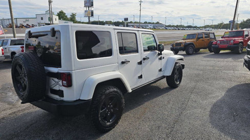 Used 2015 Jeep Wrangler Unlimited Sahara image 4
