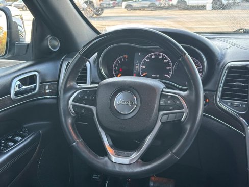 Used 2018 Jeep Grand Cherokee Overland image 15