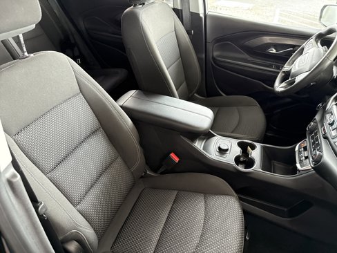 Used 2024 GMC Terrain SLE image 15