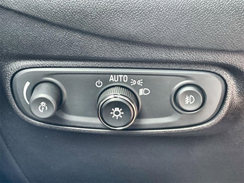 Used 2022 Chevrolet Equinox Premier image 19