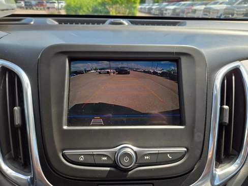 Used 2021 Chevrolet Equinox LT w/ Driver Convenience Package image 24