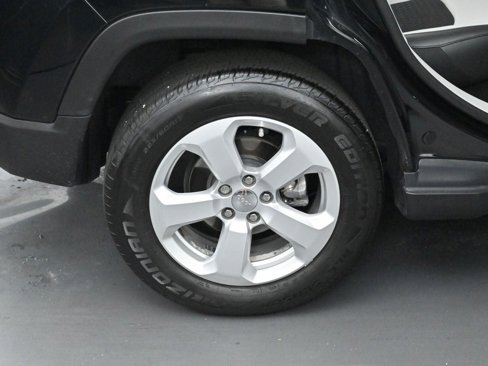 Used 2019 Jeep Compass Latitude w/ Popular Equipment Group image 30
