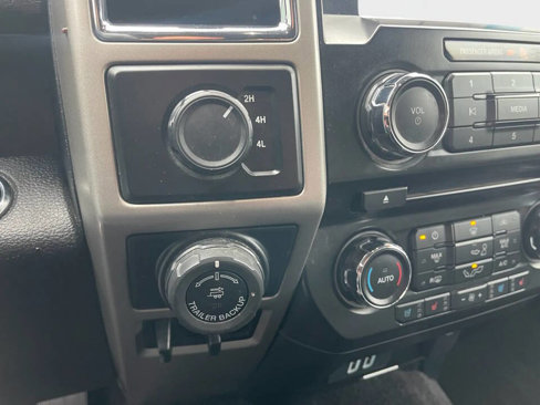 Used 2016 Ford F150 Lariat w/ Trailer Tow Package image 14