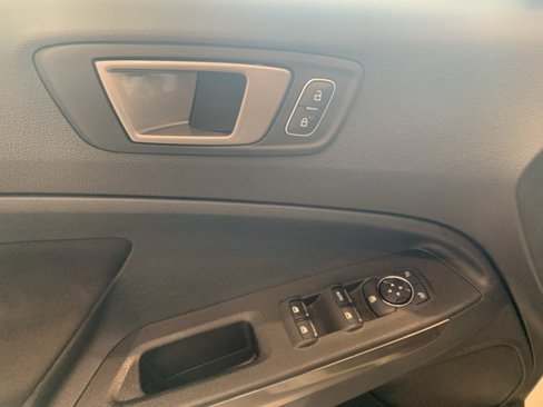 Used 2022 Ford EcoSport SE w/ SE Convenience Package image 10