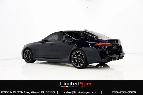 Used 2025 BMW M5 image 23