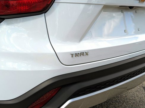 New 2026 Chevrolet Trax LT image 13