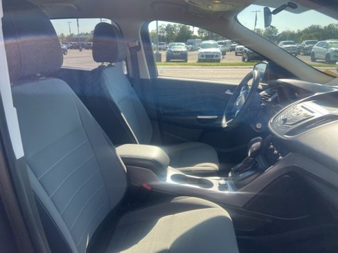 Used 2016 Ford Escape SE image 4