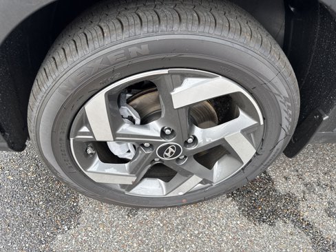 New 2025 Hyundai Venue SEL image 20