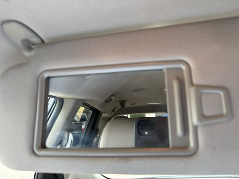 Used 2018 Kia Sedona LX w/ LX Essentials Premium Package image 38