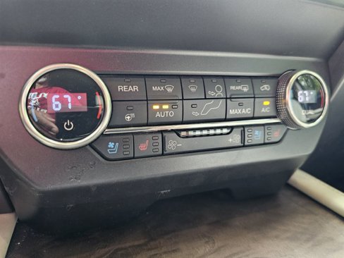 Used 2020 Ford Expedition Platinum image 21