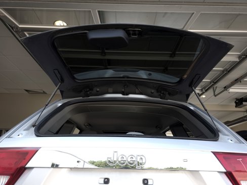 Used 2012 Jeep Grand Cherokee Laredo image 30