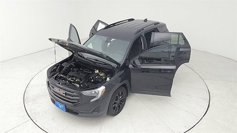 Used 2020 GMC Terrain SLE w/ Driver Convenience Package image 14