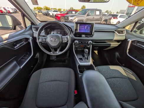 Used 2023 Toyota RAV4 XLE image 13