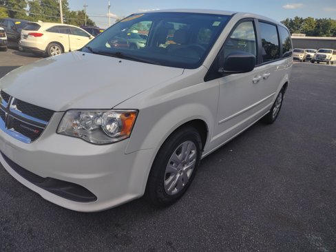 Used 2016 Dodge Grand Caravan SE w/ Quick Order Package 29E SE image 4
