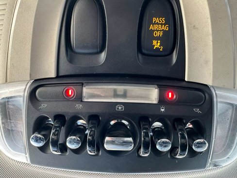 Used 2017 MINI Cooper S image 23