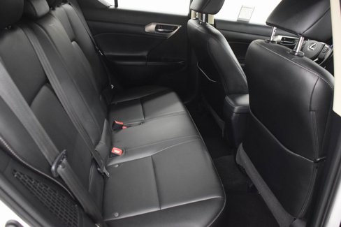 Used 2016 Lexus CT 200h image 16