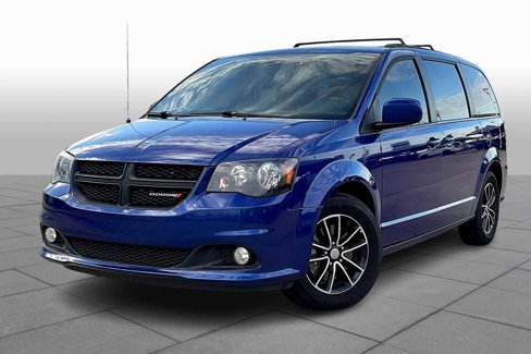 Used 2019 Dodge Grand Caravan GT image 2
