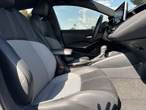 Used 2021 Toyota Corolla XSE image 31