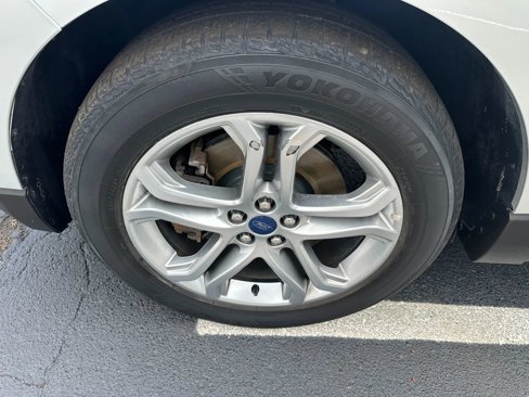 Used 2017 Ford Edge Titanium w/ Technology Package image 24