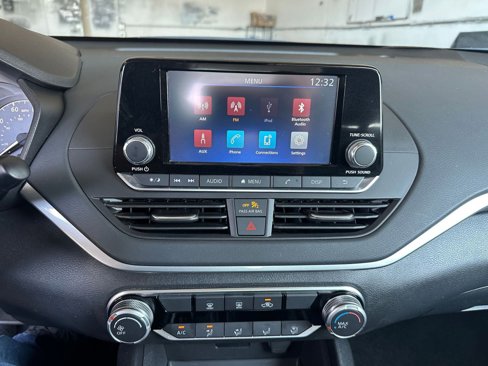 Used 2024 Nissan Altima 2.5 S image 21