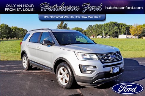 Used 2017 Ford Explorer XLT image 1