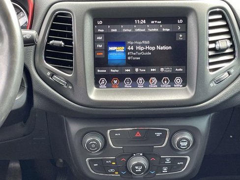 Used 2019 Jeep Compass Trailhawk image 20