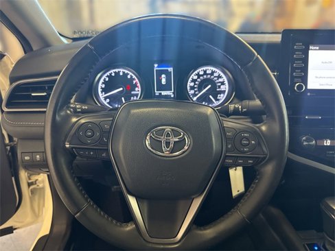 Used 2021 Toyota Camry SE image 15