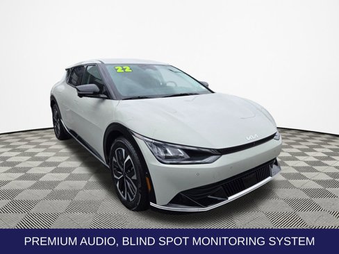 Used 2022 Kia EV6 Wind w/ Wind Technology Package image 4