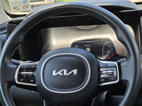 Used 2022 Kia Sorento LX image 25