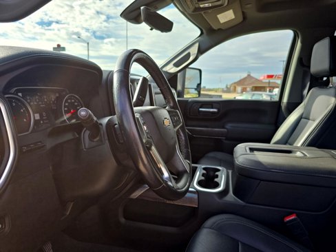 Used 2021 Chevrolet Silverado 2500 LTZ w/ LTZ Premium Package image 26
