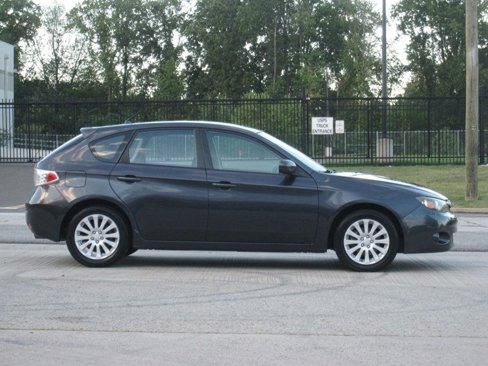 Used 2011 Subaru Impreza 2.5i Premium image 6