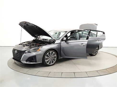 Used 2023 Nissan Altima 2.5 SL image 12