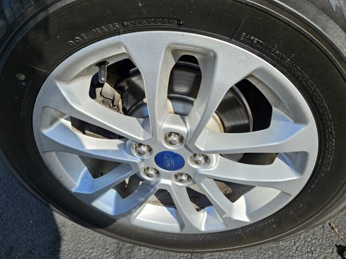 Used 2020 Ford Escape SE image 4