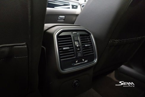 Used 2017 Porsche Macan S image 36