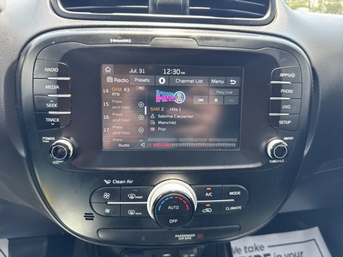 Used 2019 Kia Soul + image 13