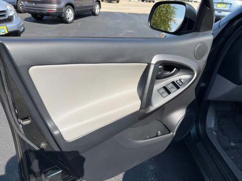 Used 2012 Toyota RAV4 Limited image 85