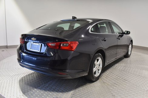 Used 2023 Chevrolet Malibu LT image 3