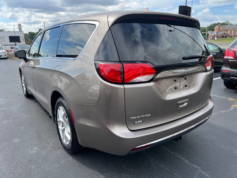 Used 2017 Chrysler Pacifica Touring Plus w/ Tire & Wheel Group image 5