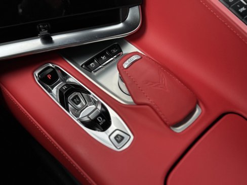 Used 2021 Chevrolet Corvette Stingray Premium Conv w/ Z51 Performance Package image 24