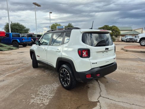 Used 2023 Jeep Renegade Trailhawk image 7