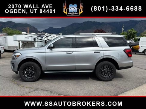 Used 2022 Ford Expedition Limited image 1
