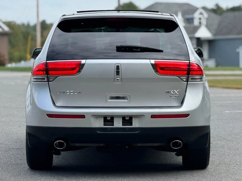 Used 2012 Lincoln MKX AWD image 8