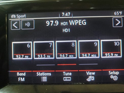 Used 2015 Volkswagen GTI SE image 25