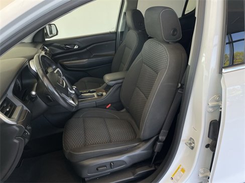 Used 2018 GMC Acadia SLE image 21