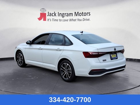 New 2025 Volkswagen Jetta Sport image 3