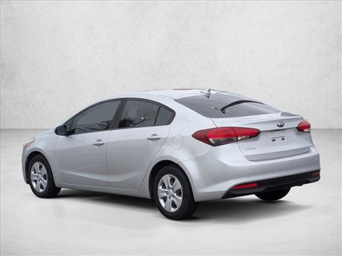 Used 2018 Kia Forte LX w/ LX Popular Package image 7