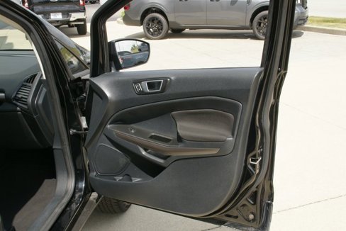 Used 2018 Ford EcoSport SE image 32