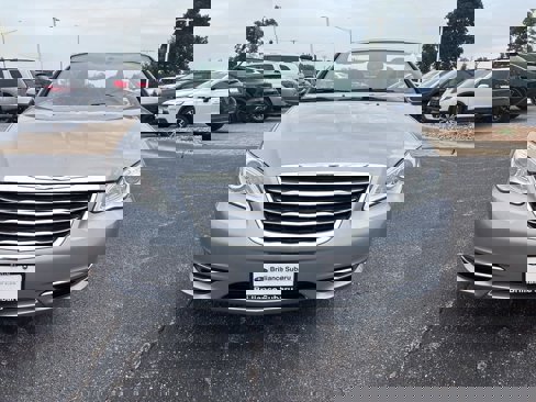 Used 2013 Chrysler 200 Touring image 2