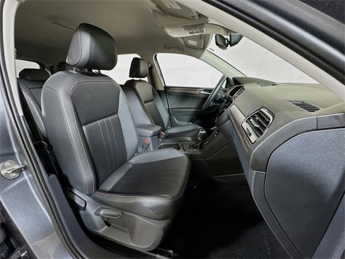 Used 2024 Volkswagen Tiguan Wolfsburg Edition image 27