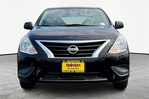 Used 2015 Nissan Versa S image 3